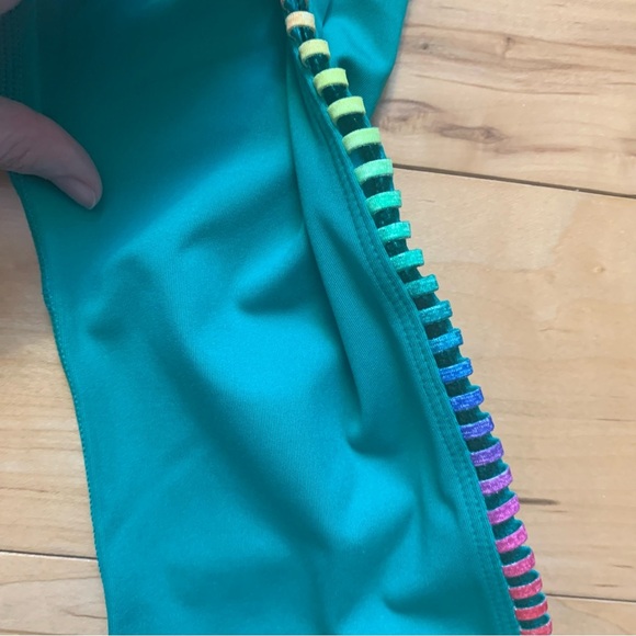 Nike One Dri Fit Green Rainbow Ladder 7/8 Training Tights Size Small - Picture 5 of 7